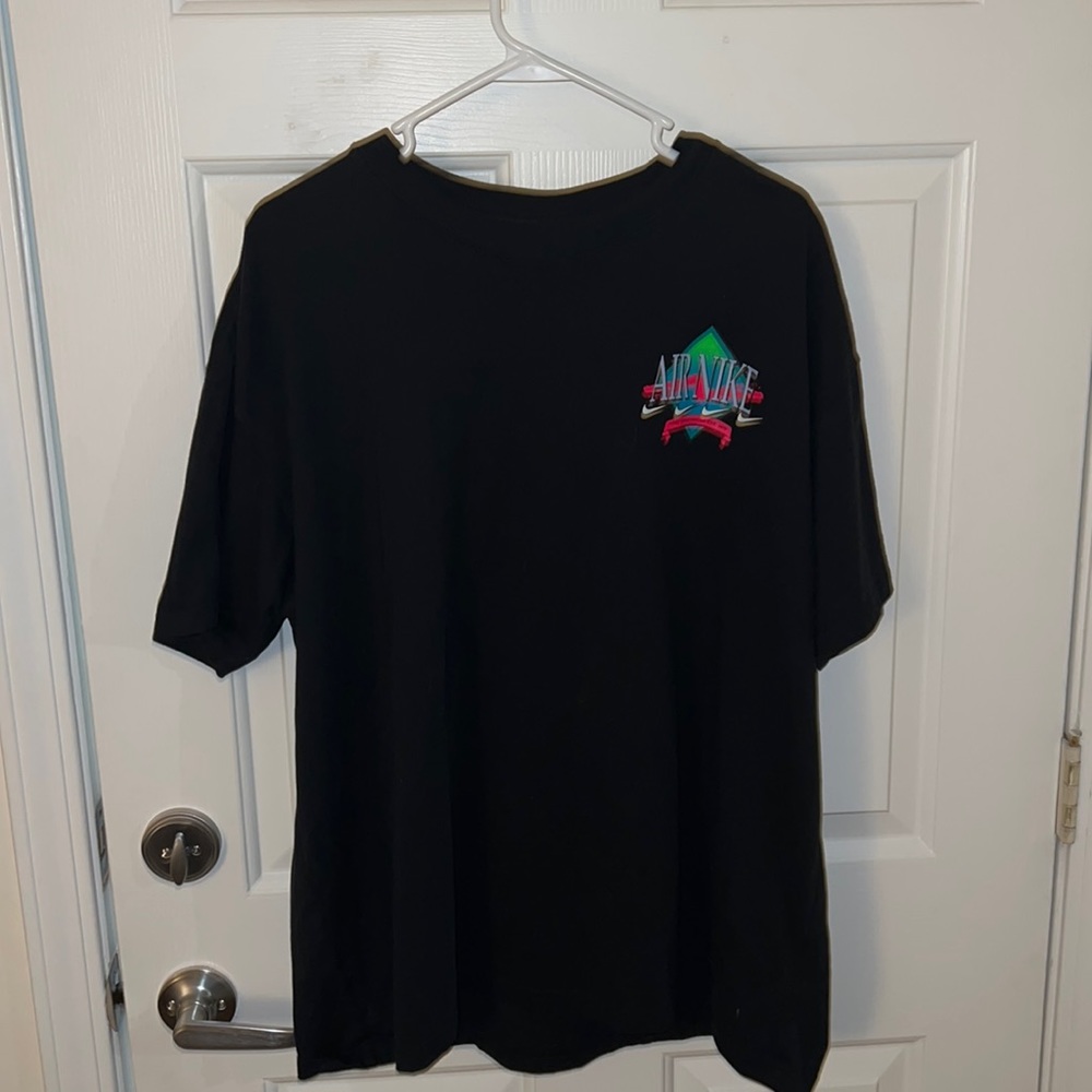 Mens limited edition Nike T-shirt size size XL